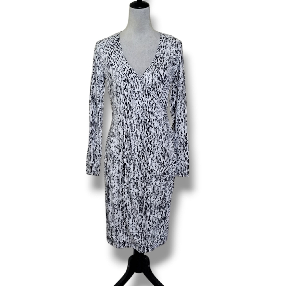 Banana Republic Black & White Faux Wrap Dress Size Medium - Picture 3 of 10